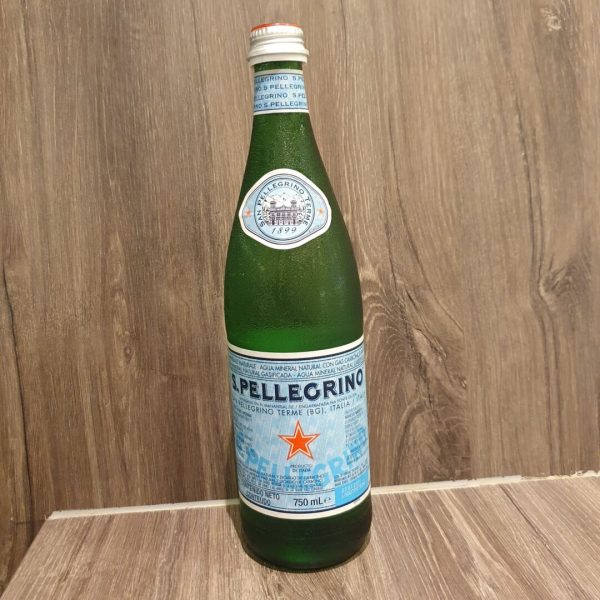 Agua con gas San Pellegrino 750ml
