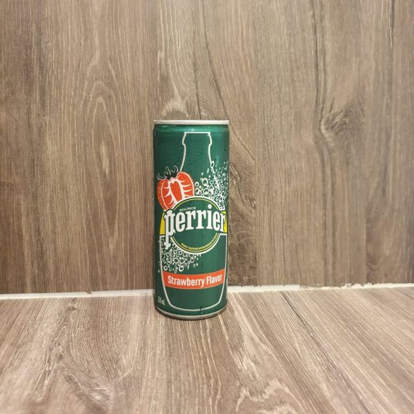 Lata de Perrier sabor fresa