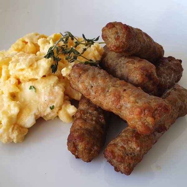 Salchichas con Huevo