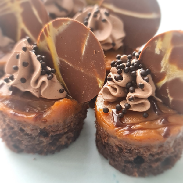 Grupo de Mini Cakes de Chocolate